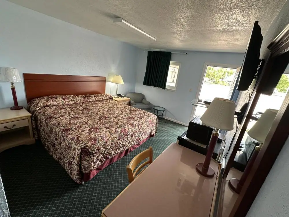 Hotel O Longhorn Boise City OK 8