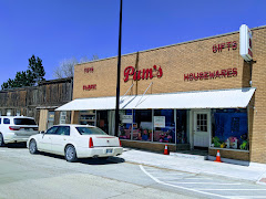 Grocery store near Hotel O Longhorn Boise City OK